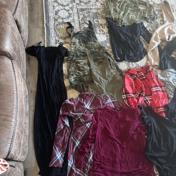 Nordstrom Tops - Large clothing bundle